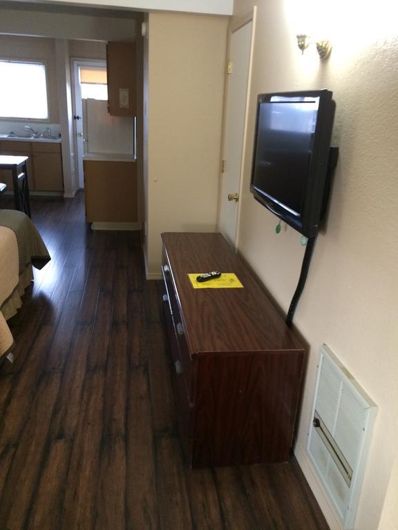Townhouse Inn & Suites Klamath Falls Esterno foto
