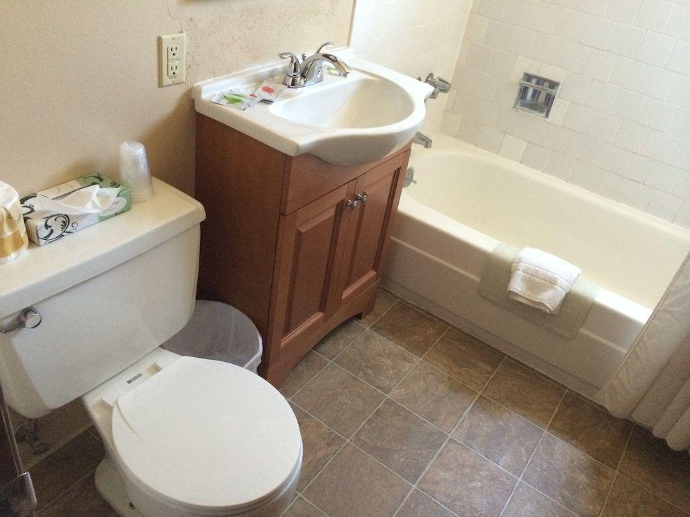 Townhouse Inn & Suites Klamath Falls Esterno foto