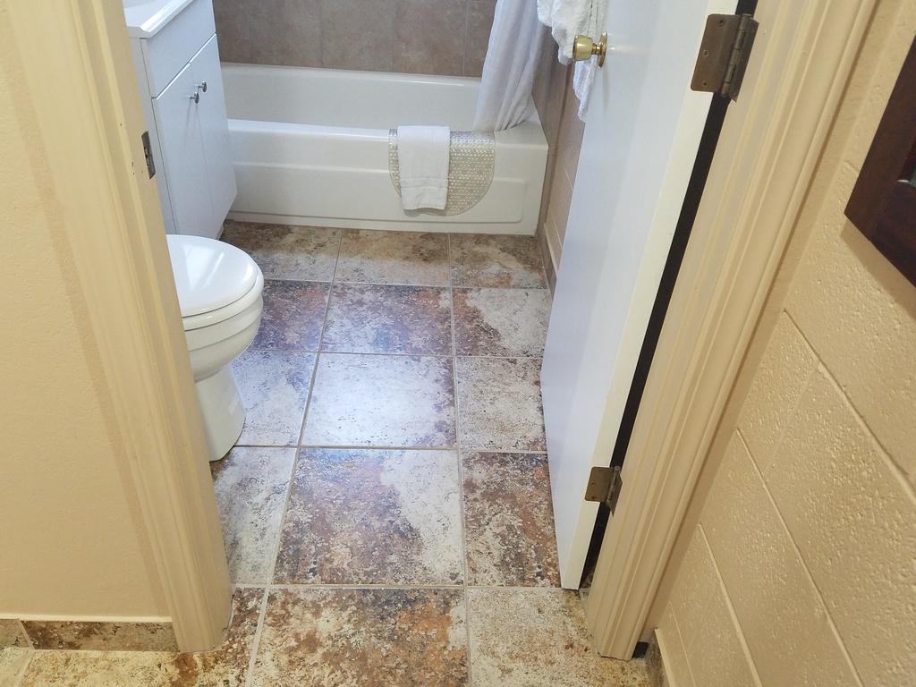 Townhouse Inn & Suites Klamath Falls Esterno foto