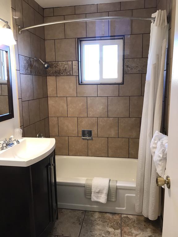 Townhouse Inn & Suites Klamath Falls Esterno foto
