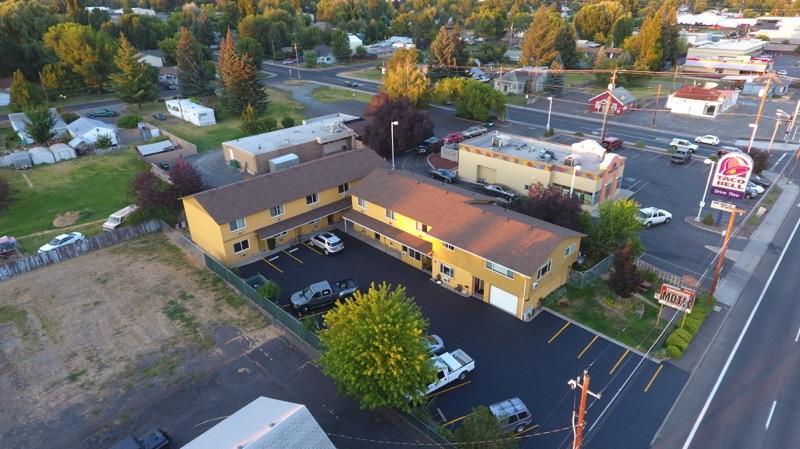 Townhouse Inn & Suites Klamath Falls Esterno foto